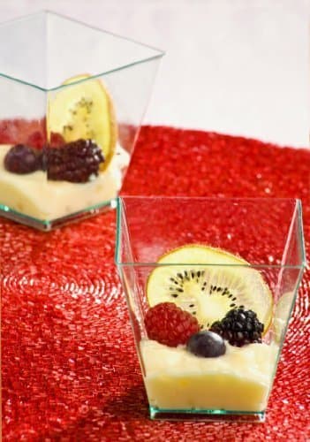 2oz. Small Wonders Clear Plastic Mini Cube Square Shot Glasses 10ct by Small Wonders