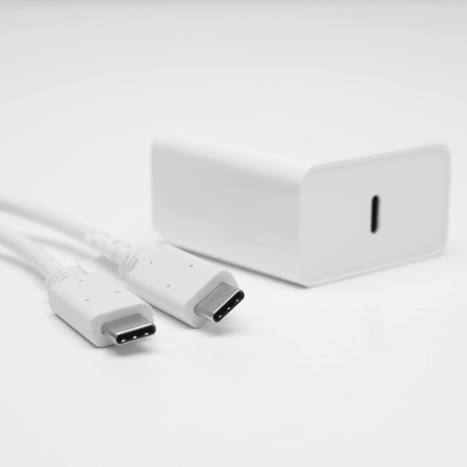 INNOCNUSB C Full Features Cable with 30W Power Supply Adapter for Portable Monitor