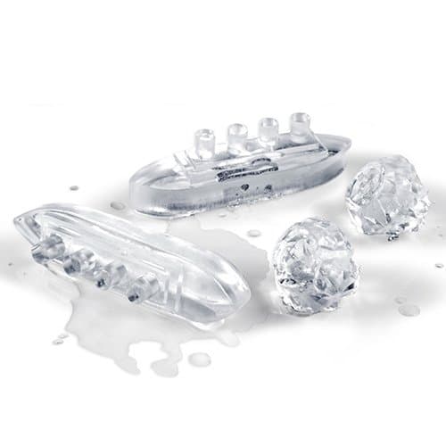 Fred Gin and Titanic Ice Cube Tray - Pop one of these ice cubes into your glass and watch them sink into your icy drink.