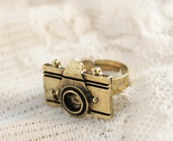 PRO Base special unique attractive Vintage Retro Feel Ring Camera Ring Ideal Gift for the Camera Fans
