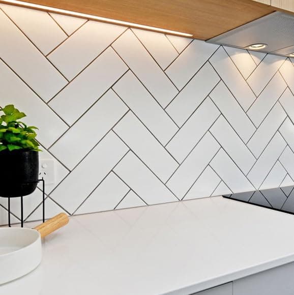 White Flat Satin/Matt Metro Ceramic Wall Tile 100mm x 300mm. Each Box 0.84sqm, 28 Tiles. Kitchen Bathroom Wall Tiles