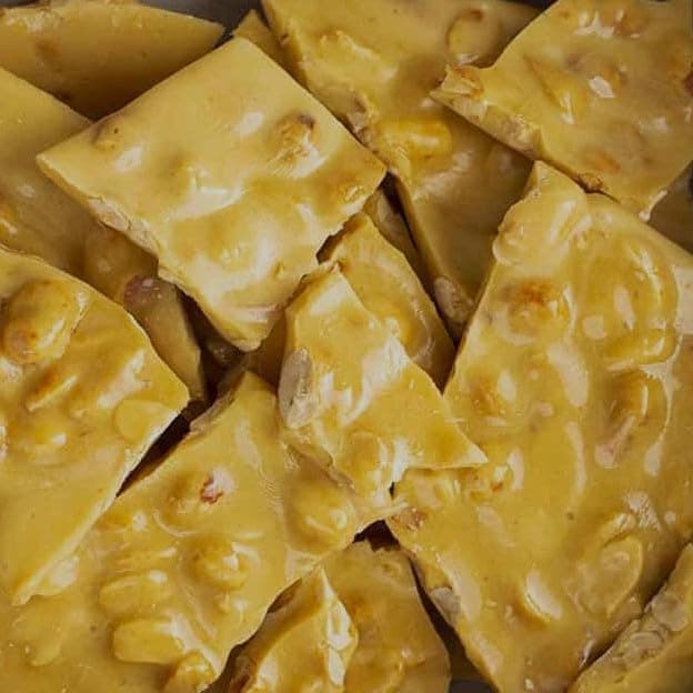 Old Fashioned Home Made Style Traditional Peanut Brittle, Bulk Candy (6 Pound)