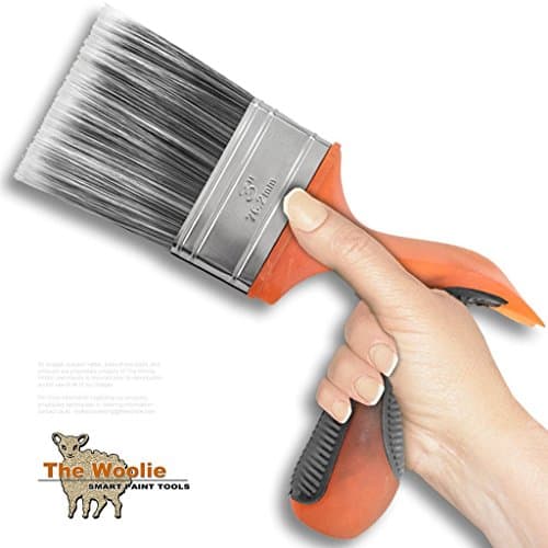 Comfortable Ergonomic 3.0 Inch Angle Head Paint Brush by The Woolie
