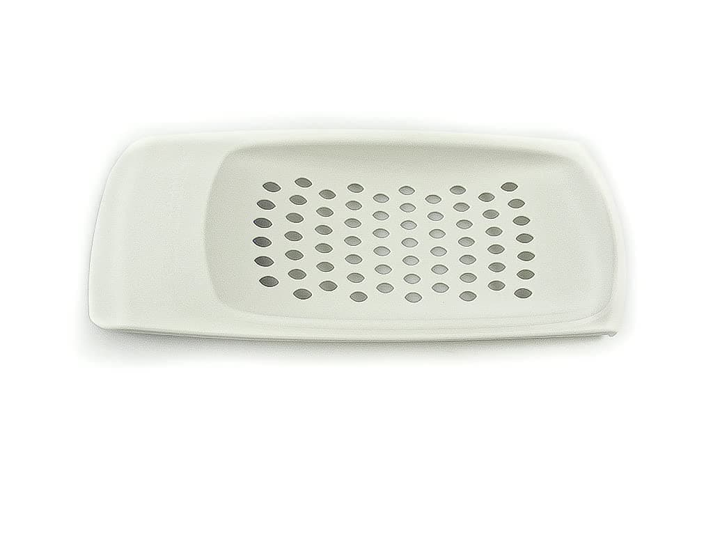 Tupperware P22 Spätzle Pasta Maker White and Spatula