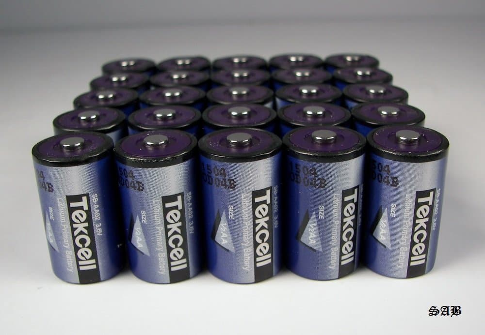 (100) Tekcell SB-AA02 14250 1/2AA LITHIUM BATTERIES FOR EEMB ER14250