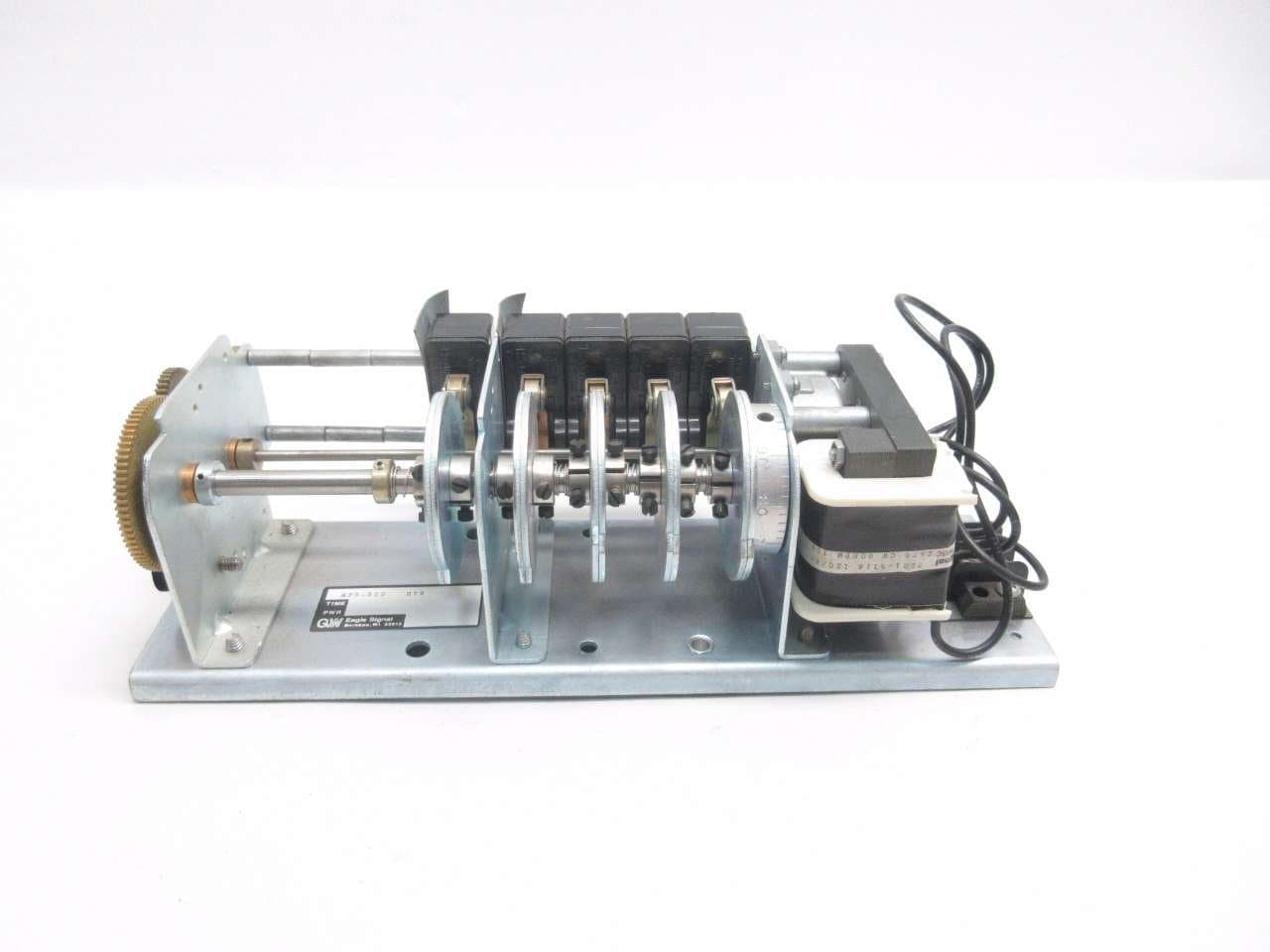 NEW EAGLE SIGNAL MP5-320 G79 REPEAT CYCLE TIMER CAM 120V-AC D526663