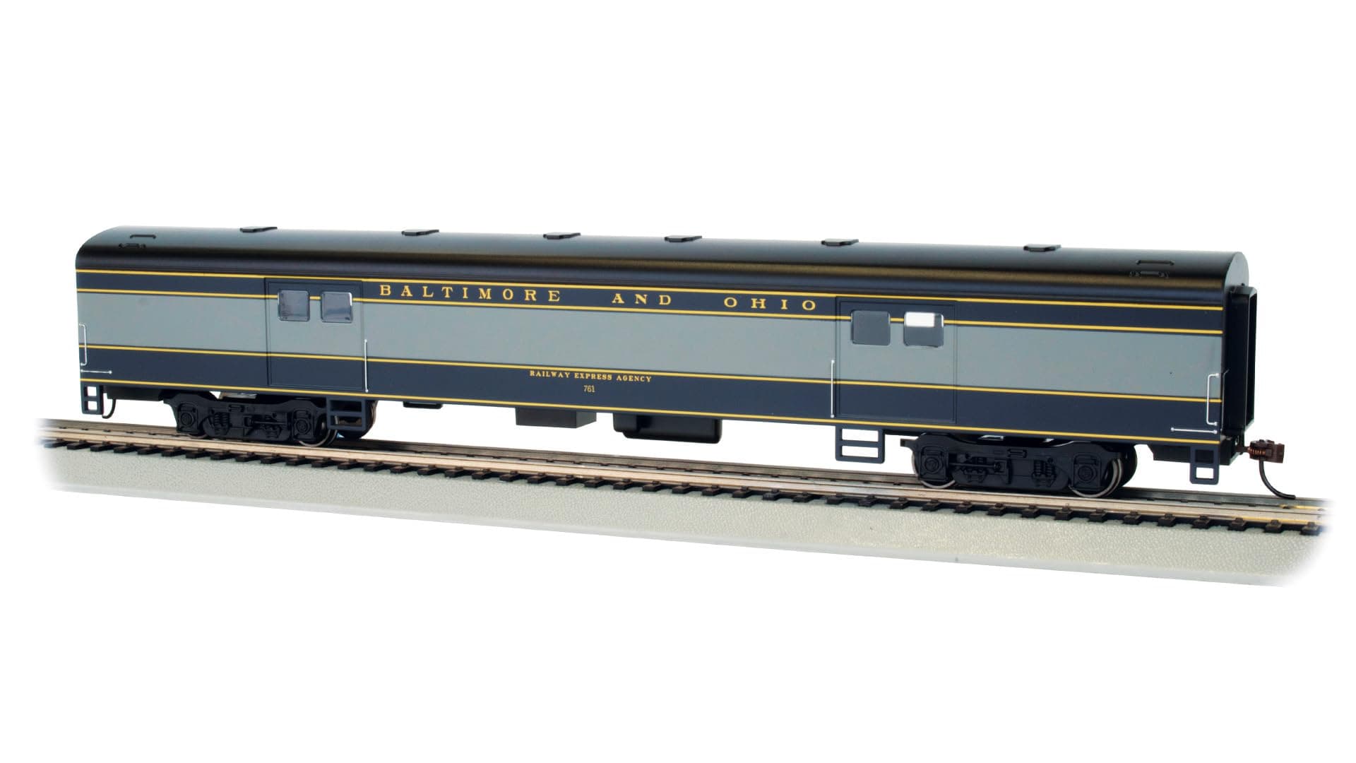 Bachmann Trains - 72' Smooth-Side Baggage Car - B&O® #761 - Ho Scale
