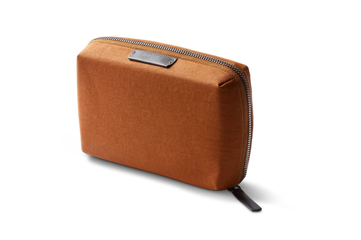 Bellroy Tech Kit Compact (charger, cables, mouse, powerbank, USB keys, dongles) - Bronze