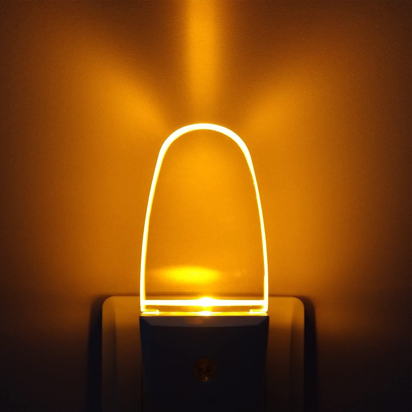 CICINY Plug in LED Night Light Lamp 4 Pack 0.5 Watt Dusk to Dawn Sensor Warm White Amber Yellow Light 2700K