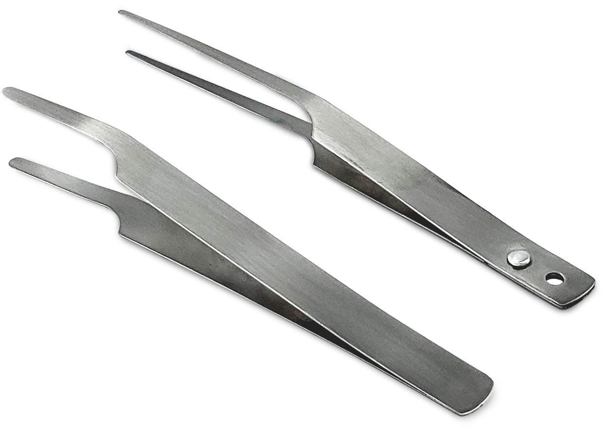 Entomology Forceps Set, One Long Points and One Short Broad Points Forcpes. Ideal for a delegate entomology work. Superlight flexible stainless-steel, construction. Set of 2.