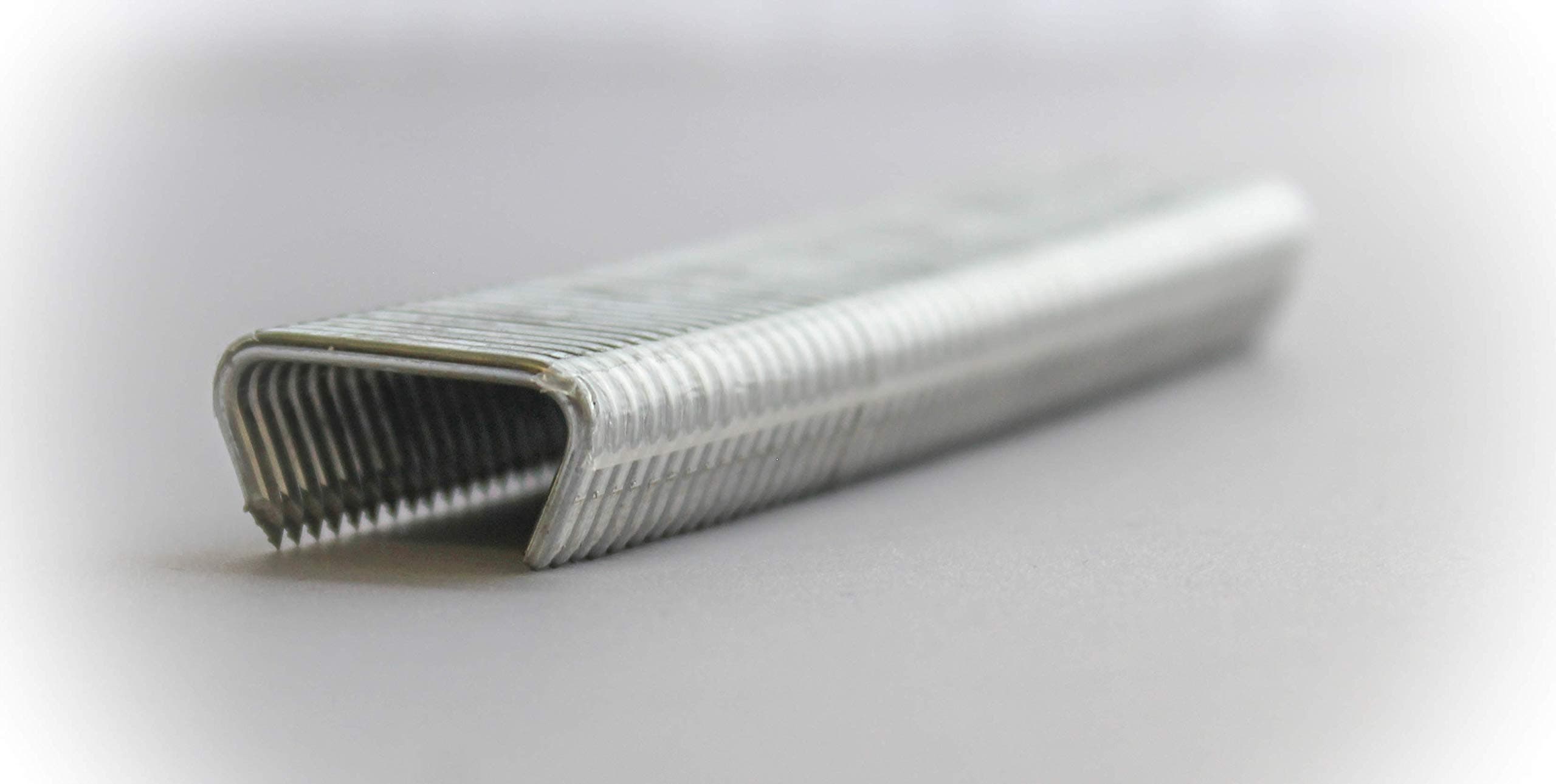 American Made 3/4” D-Ring Hog Rings for Bedding, Upholstery, DIY, and more- Premium Quality steel with rust-Resistant Coating. 10,000 per box