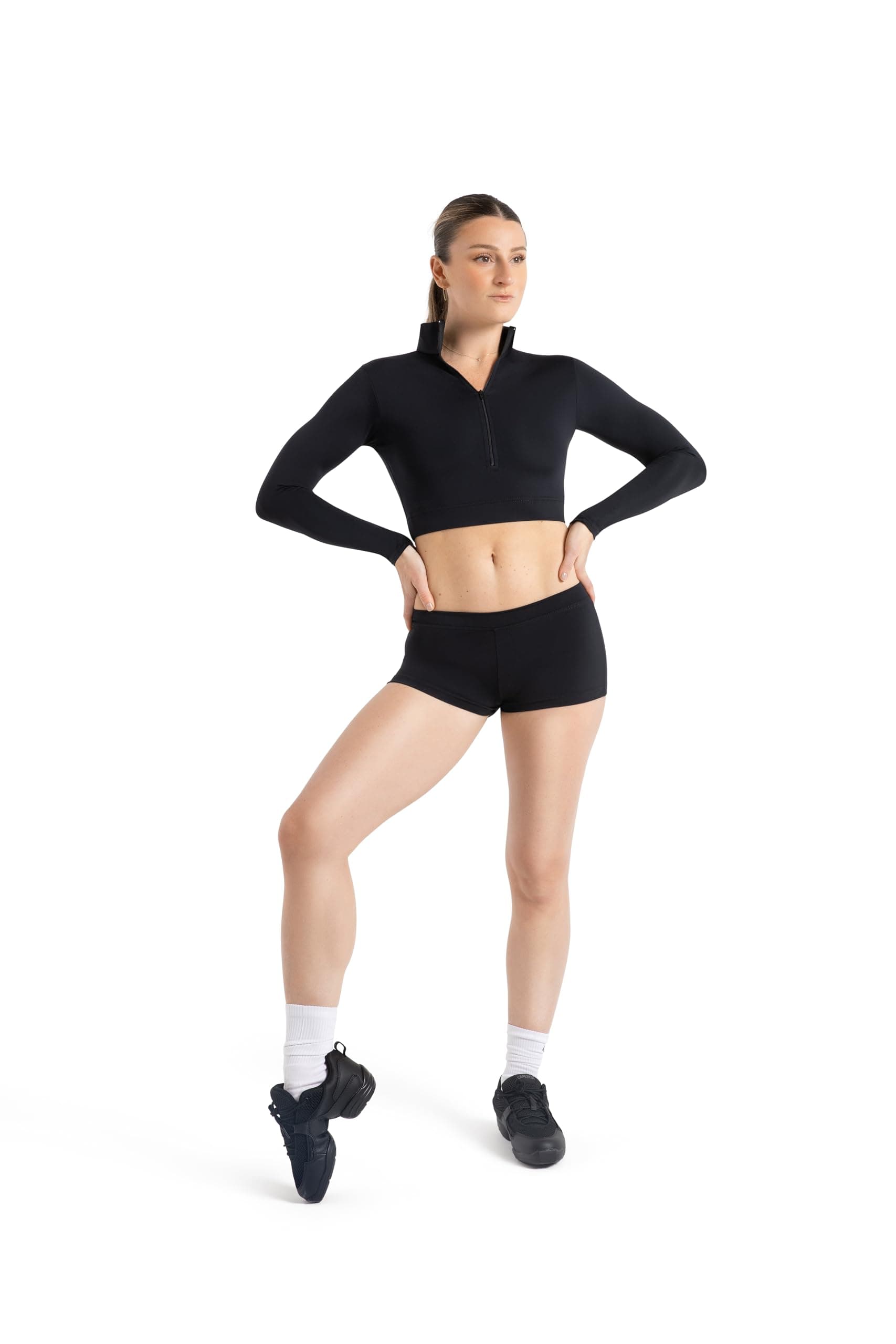 CapezioWomen's Low Rise Boy Cut Short