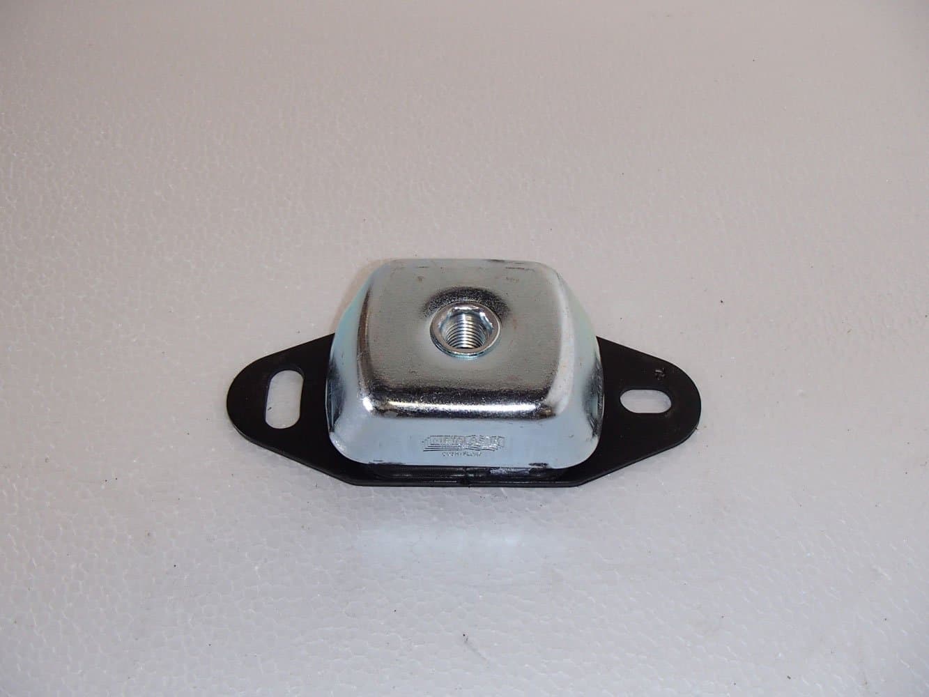 Cushyfloat / 5.5" Base Hole Centers / 323 lbs to 990 lbs per Mount