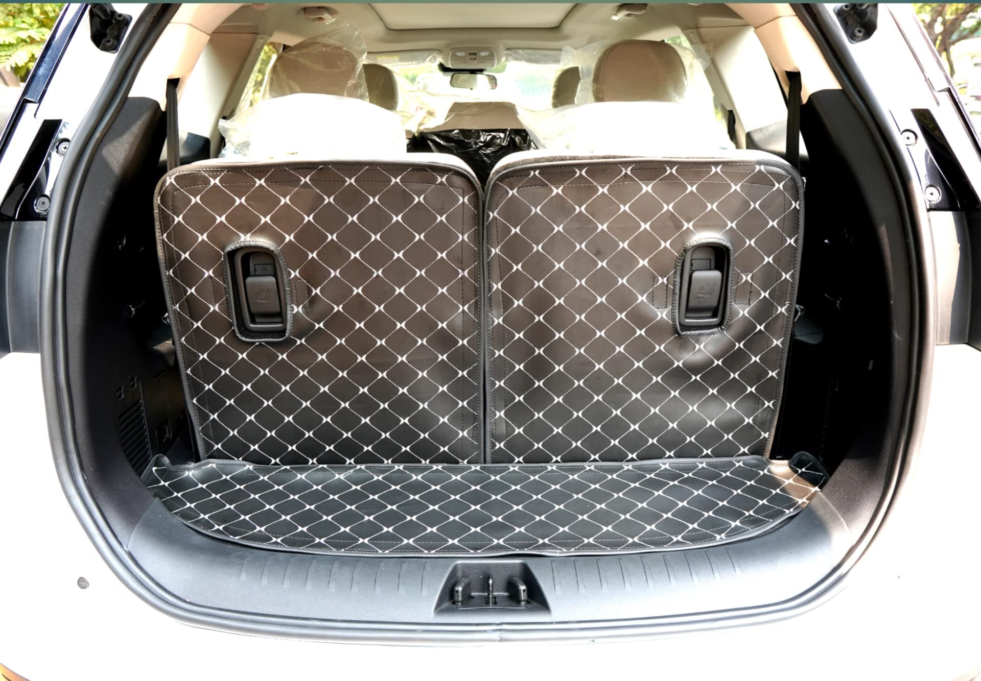 Pvc Luxury Tailor Made Primium Car Dicky/Boot/Trunk Mat For Mahindra Xuv700 7-Seater | Black