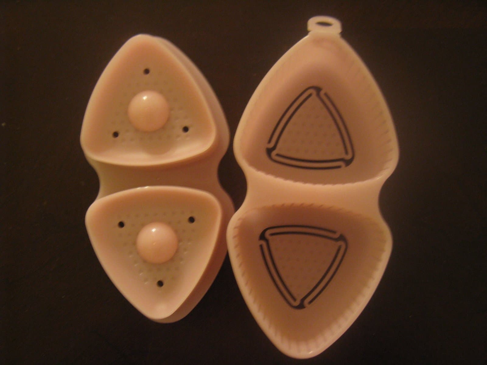Japanese Sushi Mold (Triangle, Pink)