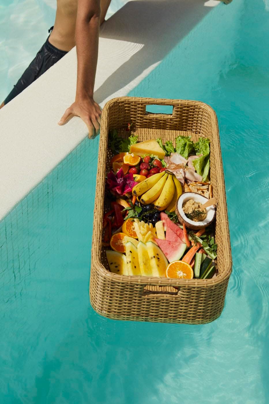 Floating Pool Tray Floating Serving Tray Table & Bar - Swimming Pool Floats for Adults, Spas, & Pool Parties - Floating Tray for Pool Serving Drinks, Floating Brunch, Food on The Water - Honey