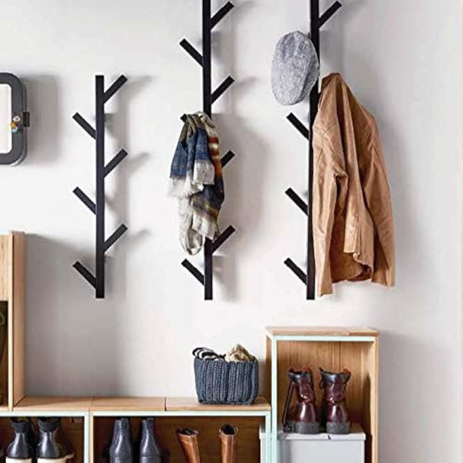 Coat Rack & Hat Rack - Modern Design - Wall Mounted - Stylish - (Black)