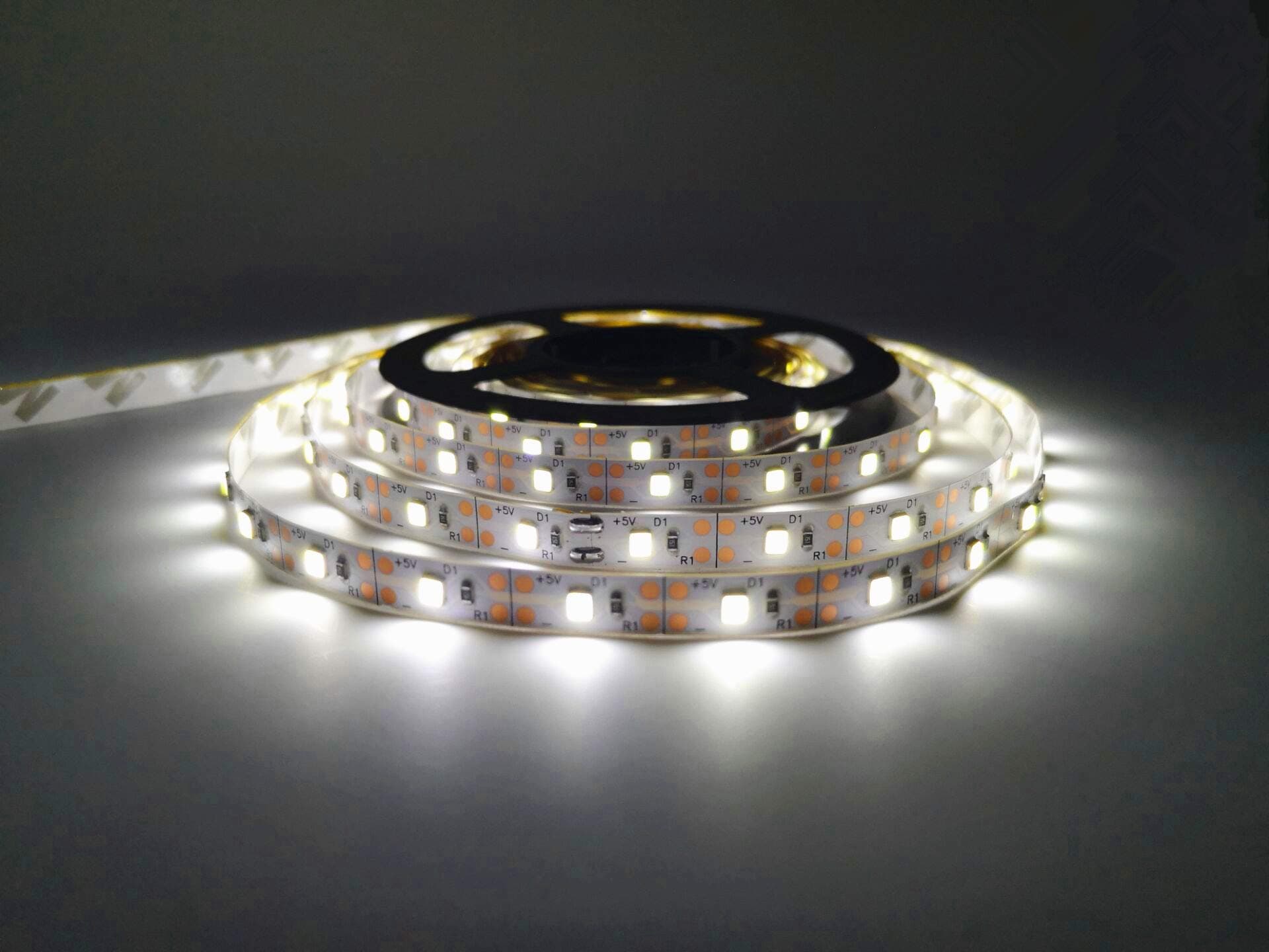 Led Strip Lights Battery Powered, Battery Led Light with Led Light Battery Powered Flexible Ribbon Light 300leds Cool Warming-5M / 16.4ft (White)