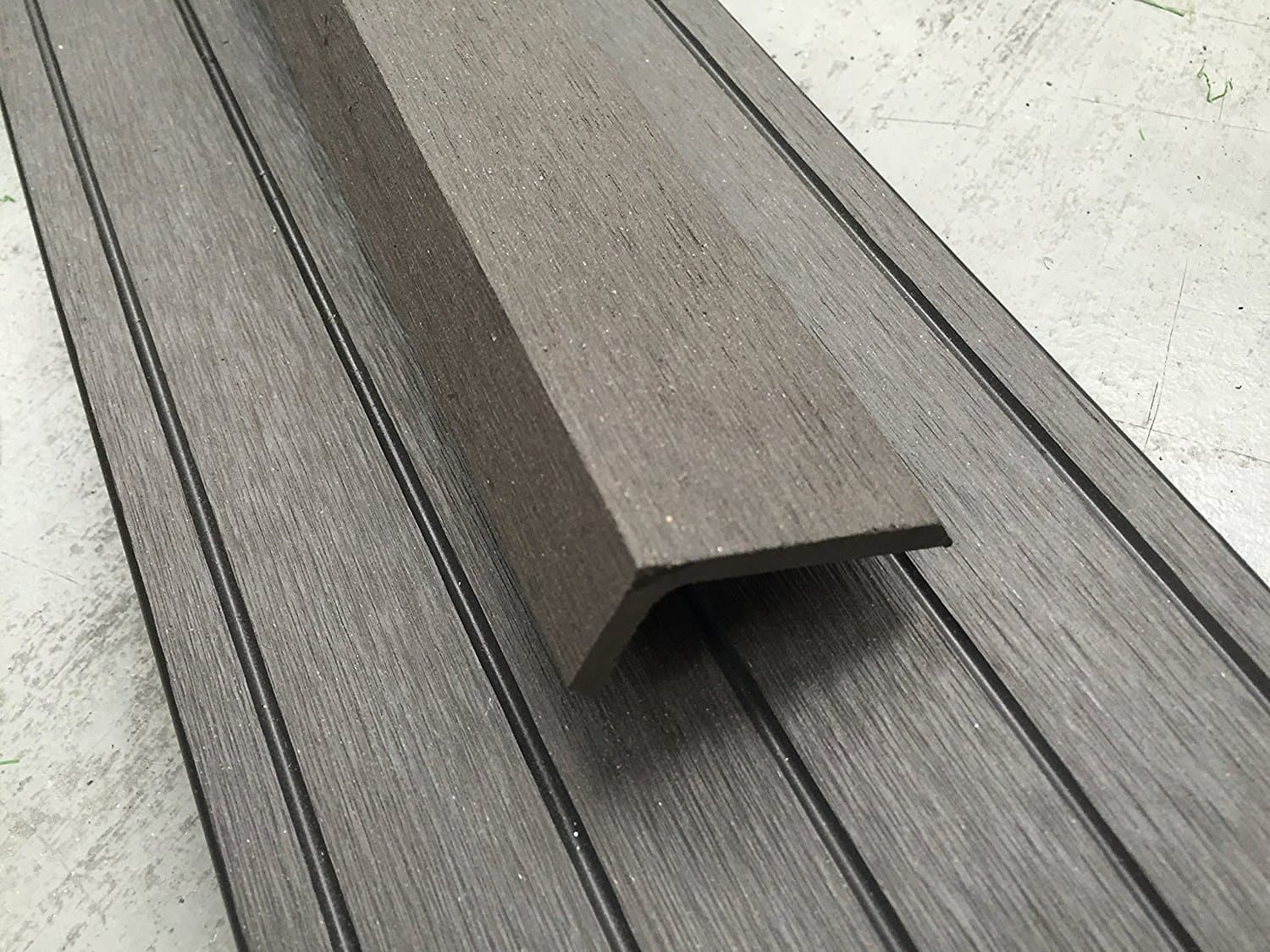 Composite Decking | Black | 6.09 Square Metre Pack | for Gardens & Patios