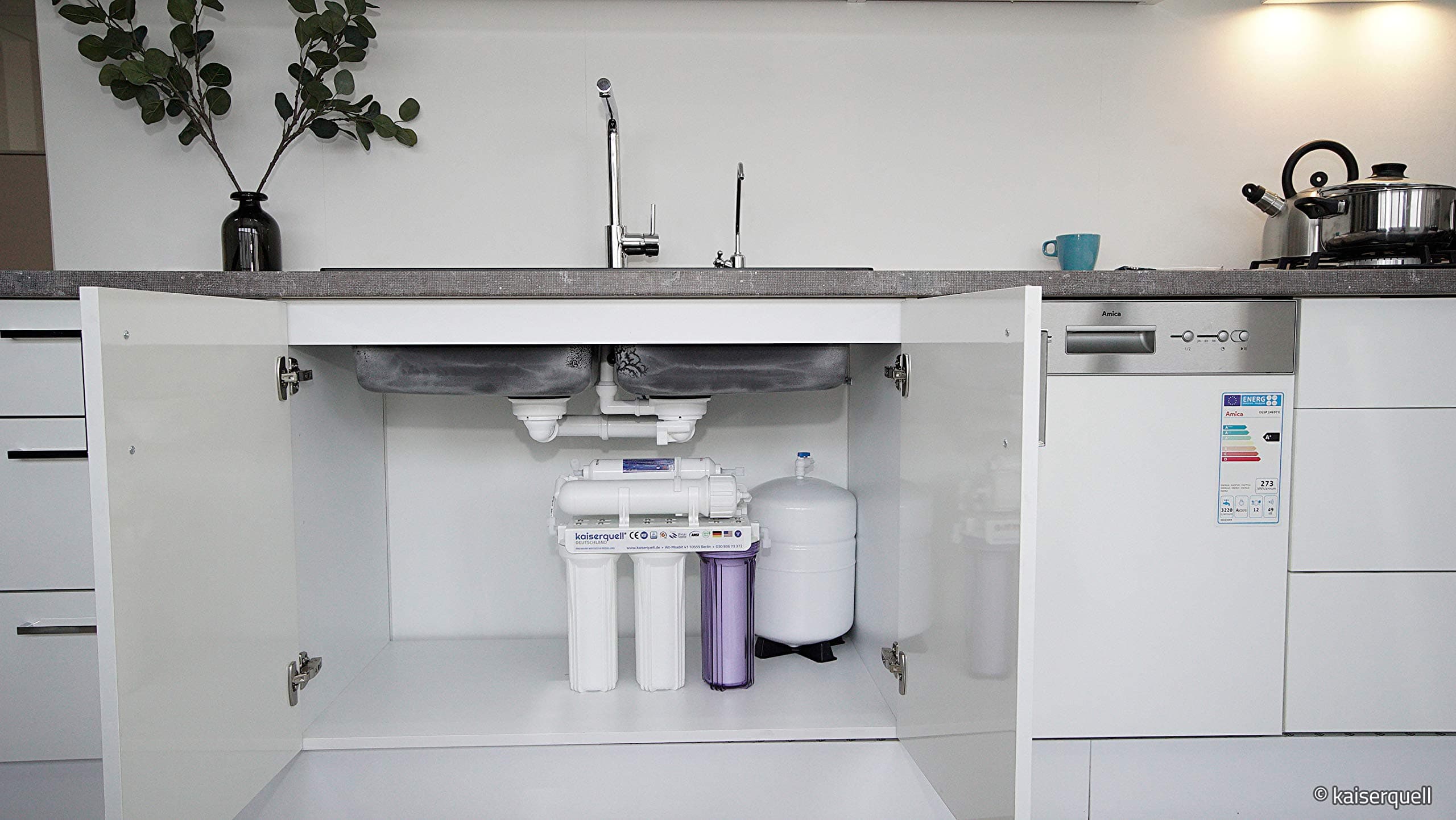 kaiserquell® Premium osmosis system water filter system, lime-free, nitrate, microplastic and pesticide-free clean drinking water.