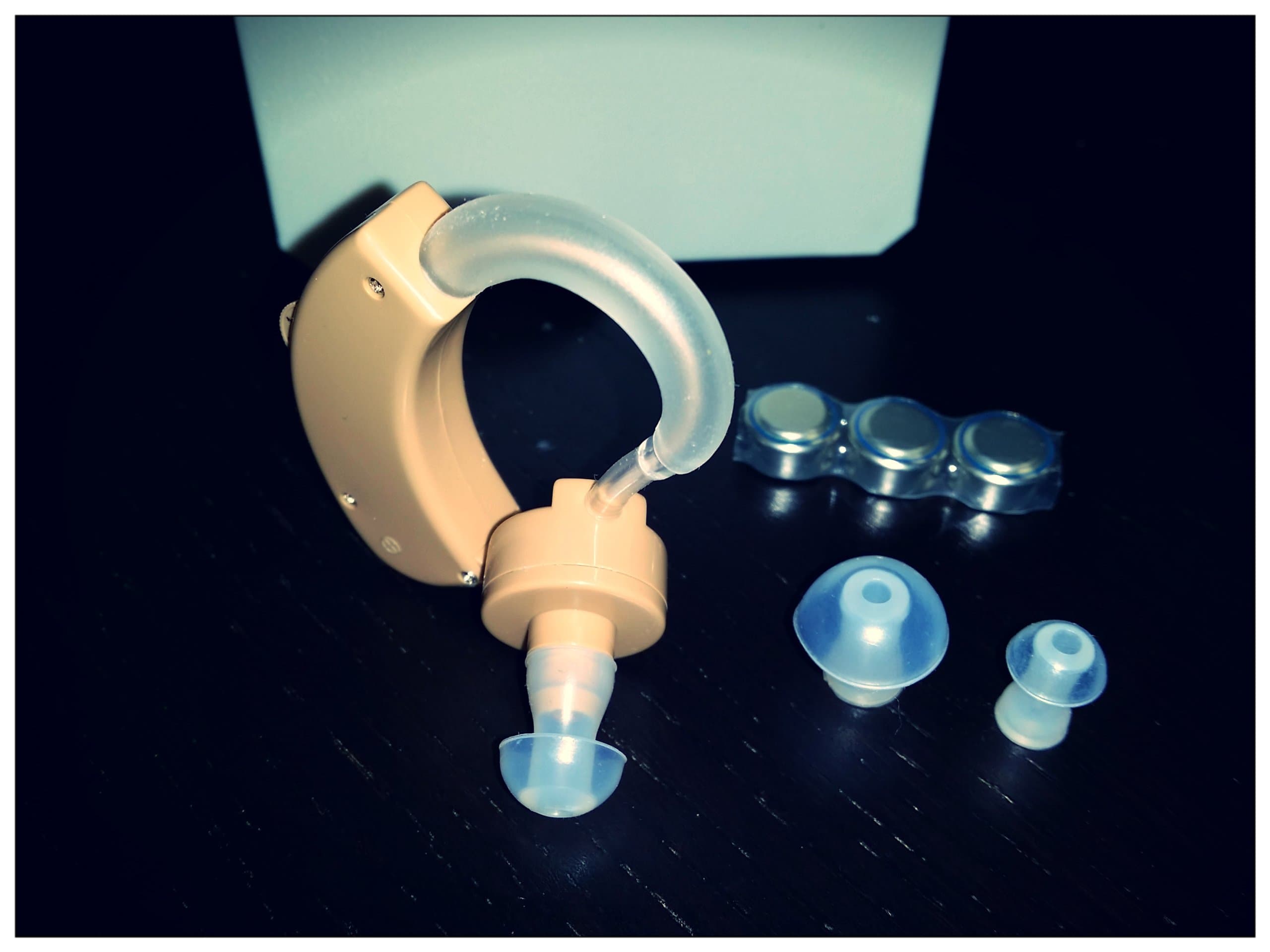 Hearing Amplifier with Clear Sound for Either Ear EC-357