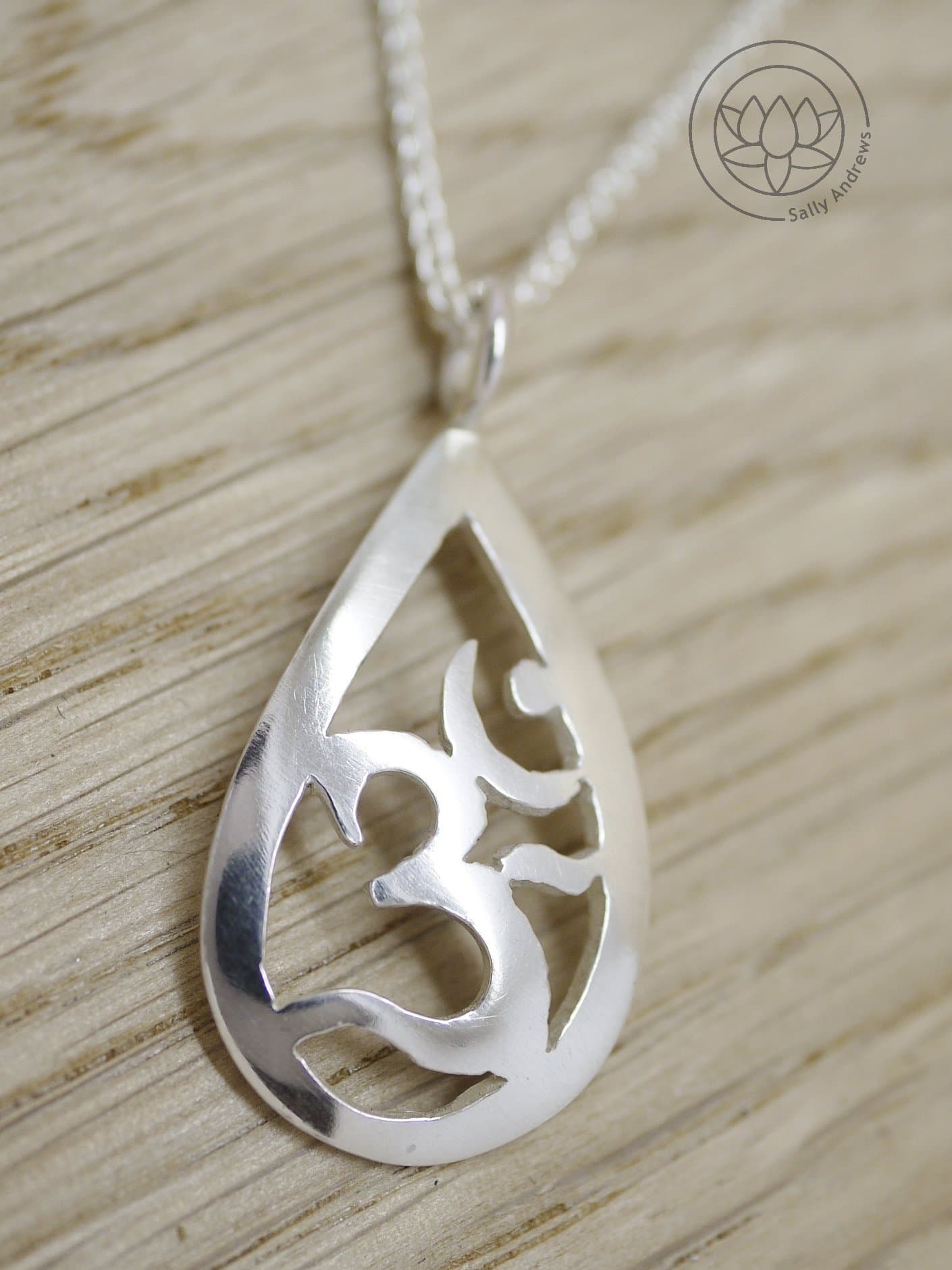 OM large Pendant on Sterling Silver Spiga adjustable chain