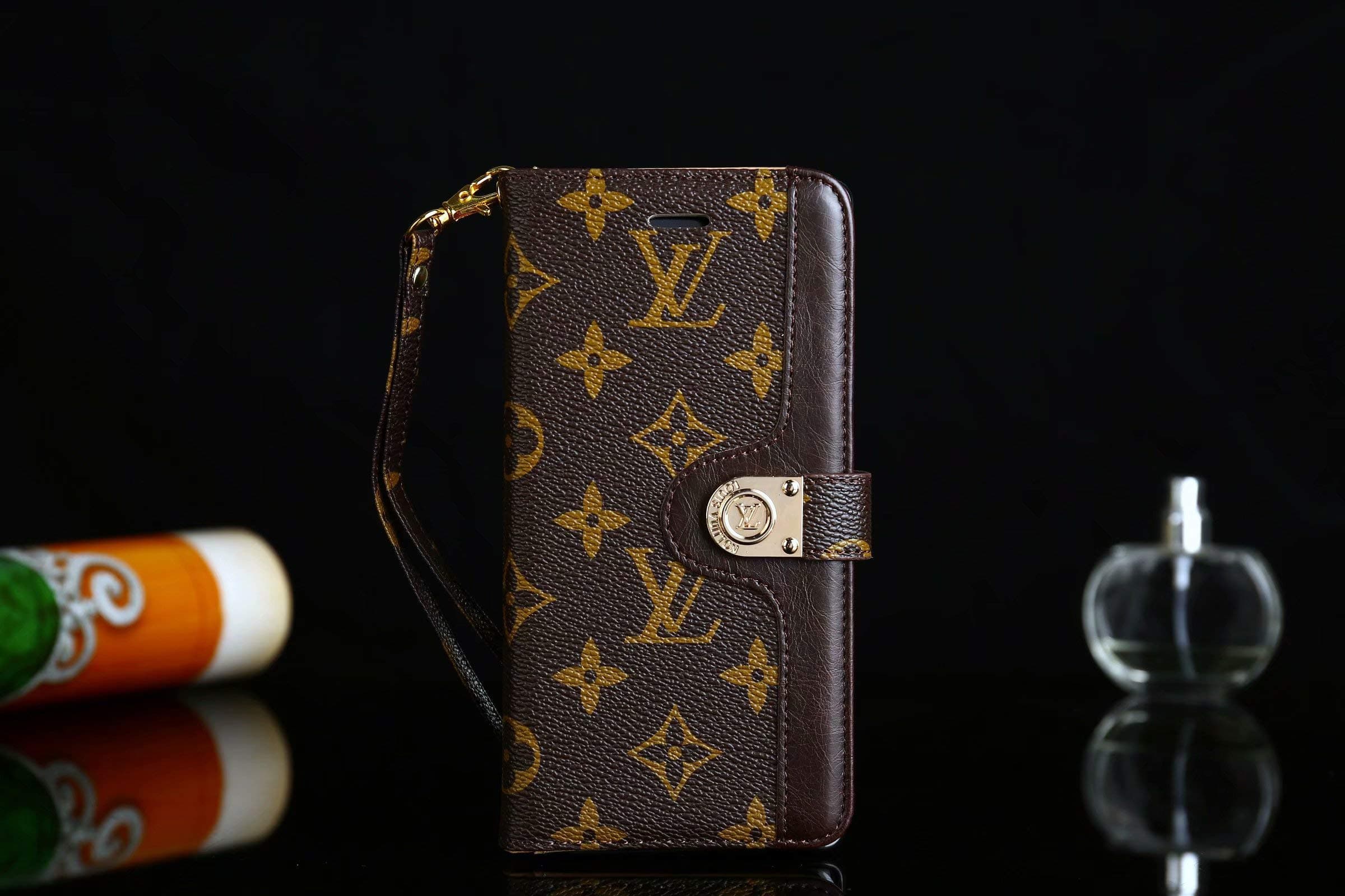 iPhone Xs Max Case, Classic Vintage Monogram Magnet Clasp Wallet Case with Card Slots for iPhone Xs Max