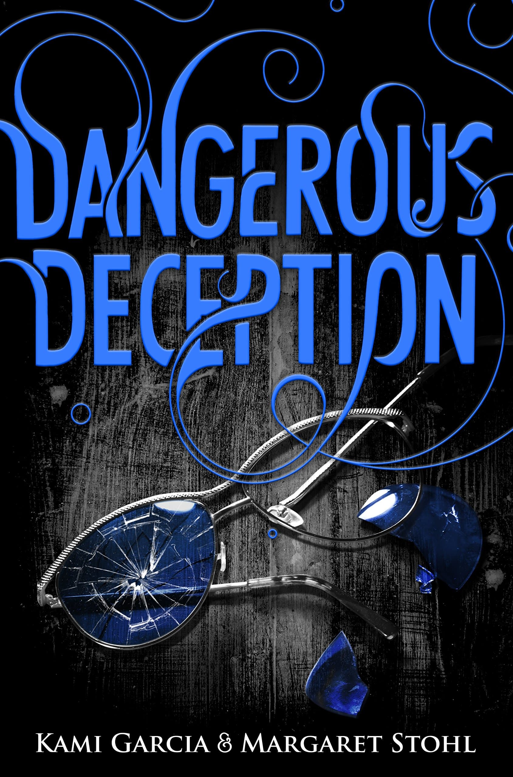 PENGUIN Dangerous Deception: (Dangerous Creatures Book 2)