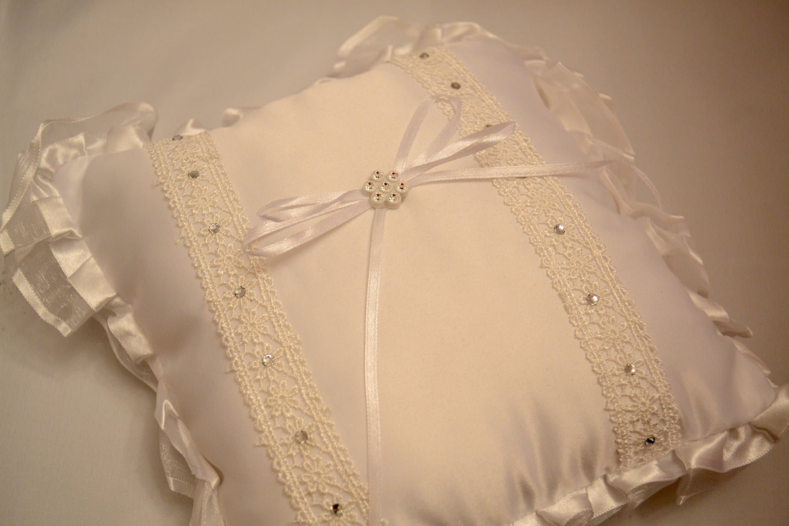 UK EVENT DECOR RING PILLOW [White (WED00105)]