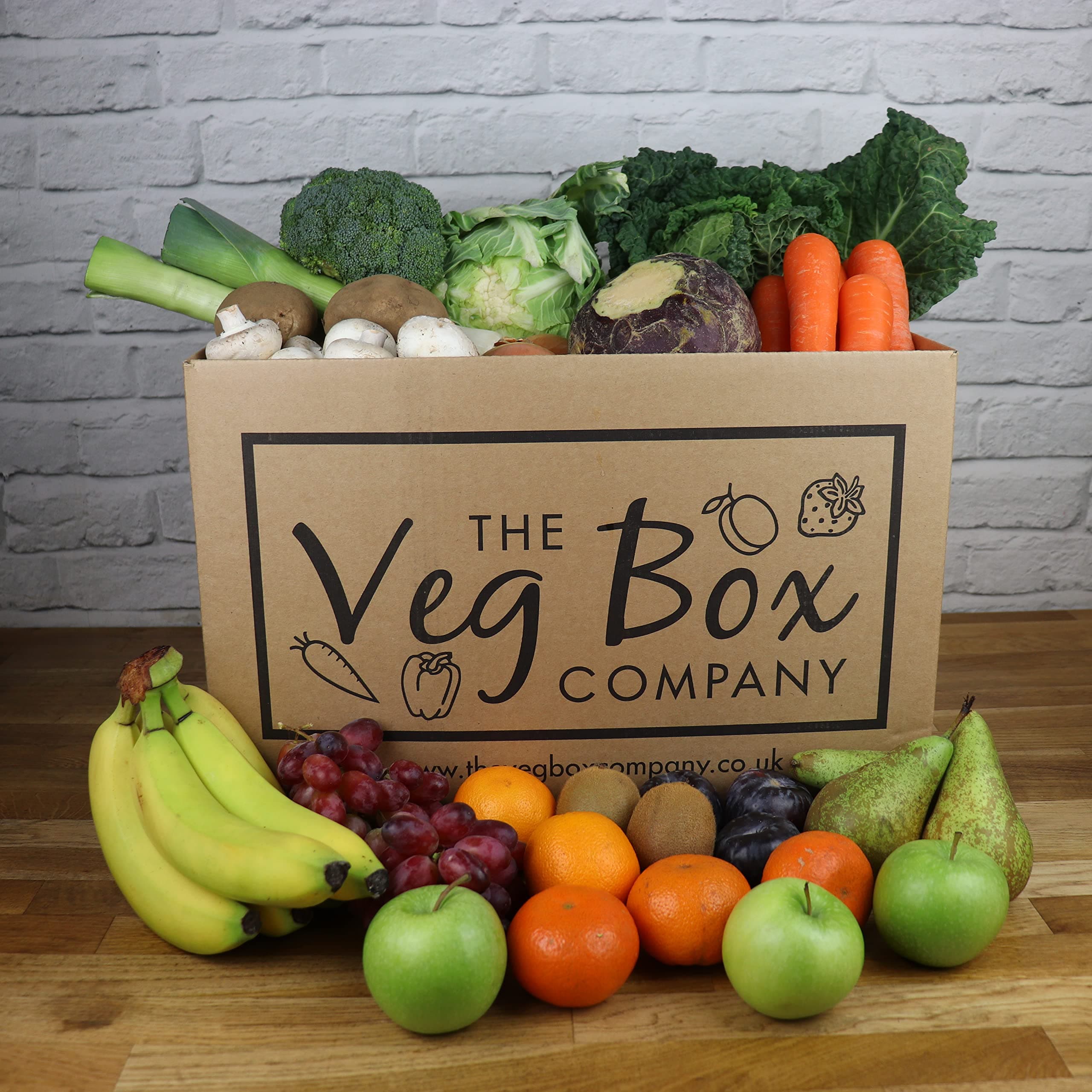 – Fresh Fruit and Veg Box | Deluxe Fruit Box and Vegetable Box for Convenient Fresh Food Deliveries Medium Mixed Box