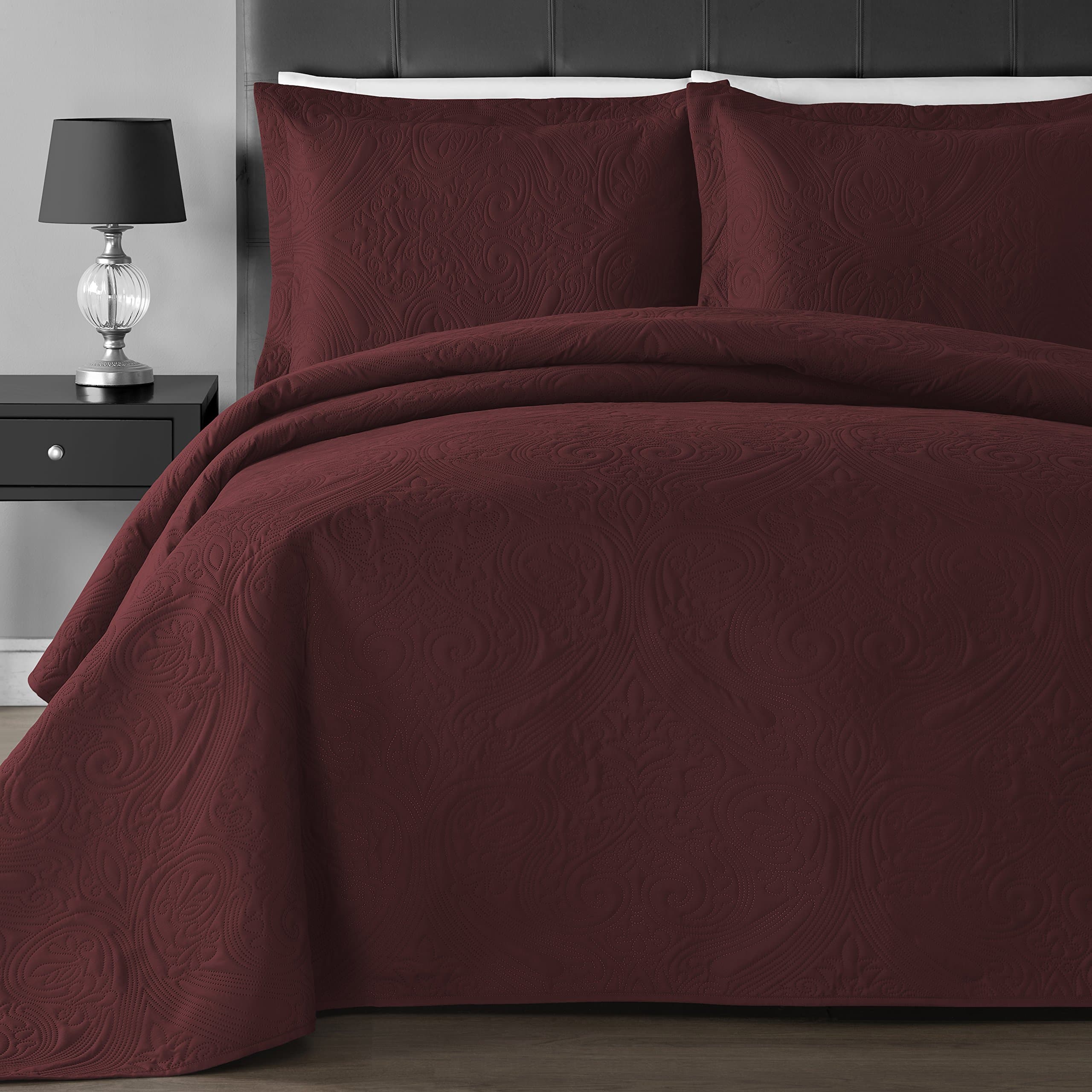Comfy Bedding Extra Lightweight and Oversized Thermal Pressing Floral 3-Piece Coverlet Set (King/Cal King, Burgundy)