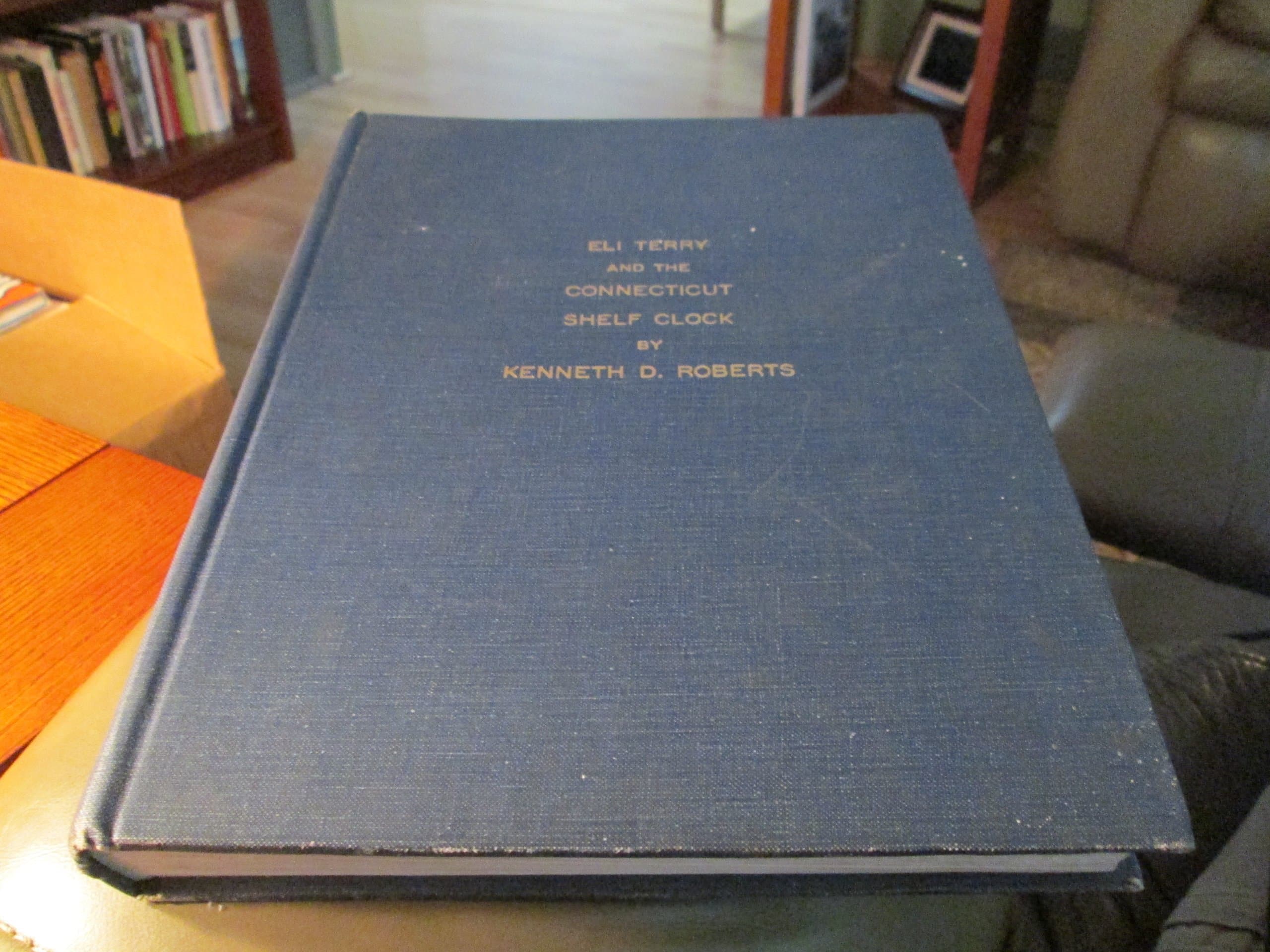 Eli Terry and the Connecticut shelf clock