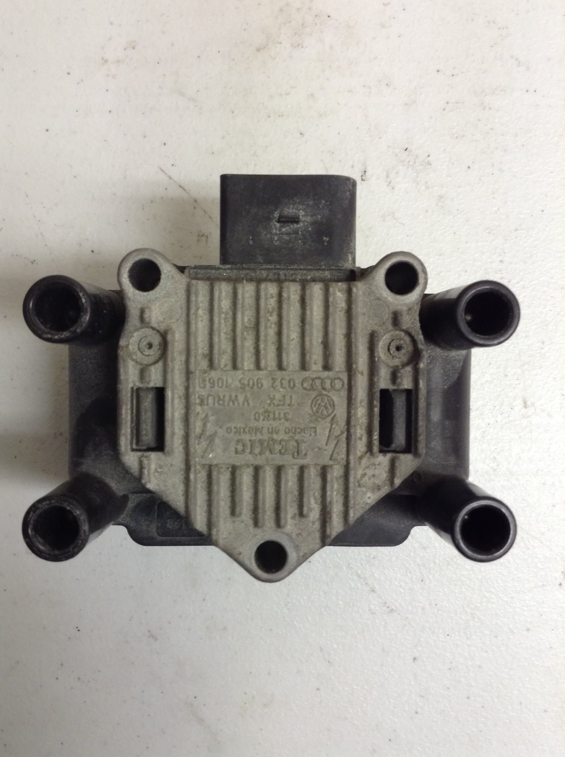 AIP Electronics Premium Ignition Coil Pack Compatible Replacement for 1998-2001 Volkswagen Beetle Golf and Jetta OEM Fit C277