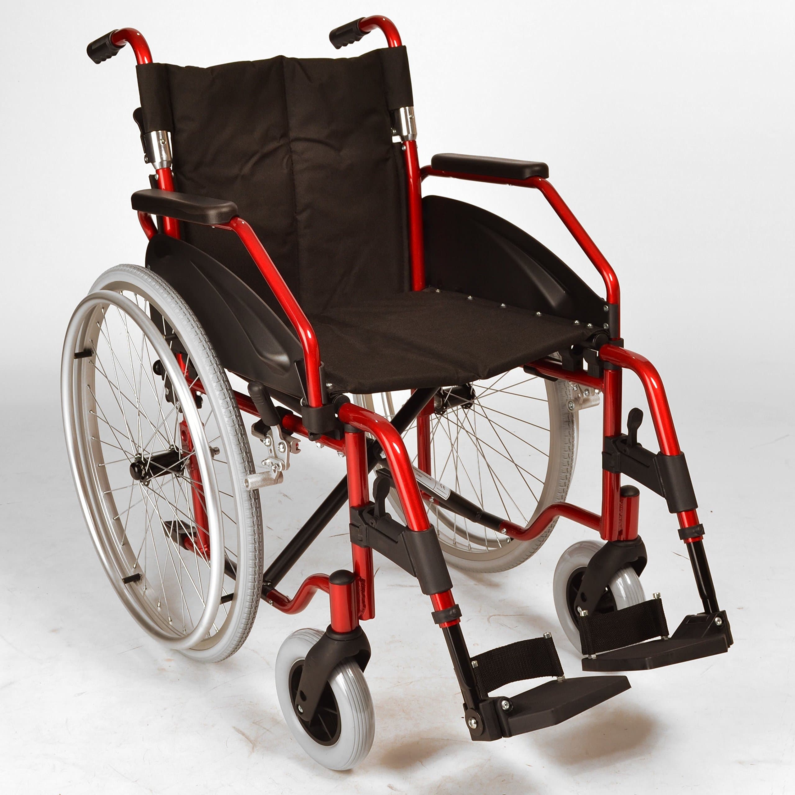 Lightweight folding self propelled wheelchair with quick release wheels and flip up armrests ECSP03