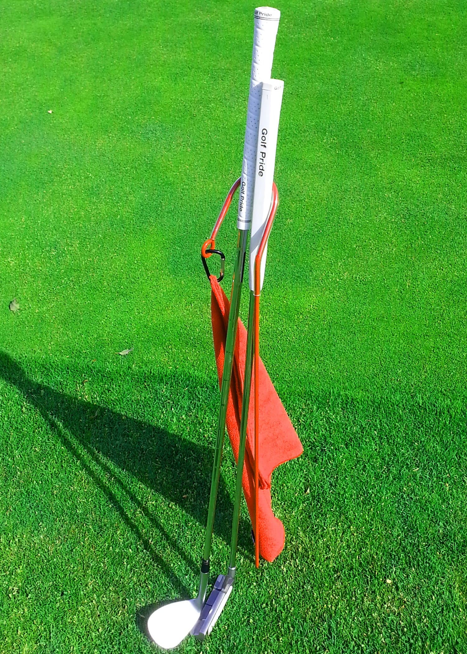 Golf Club Stand with Microfiber Golf Towel
